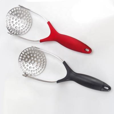 China Manual Kitchen Viable Instrument Potato Squeezer Folding Press Household Stainless Steel Crusher Potato Tools for sale