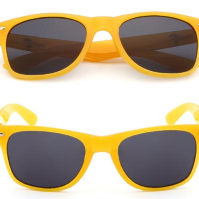 China Wholesale Retro Sports Sunglasses PC Frame Color UV400 CE Orange Glow in Dark Sunglasses for sale