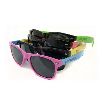 China Fashionable sports uv400 sunglasses polarized custom printing logo two tone promotion sunglasses for sale