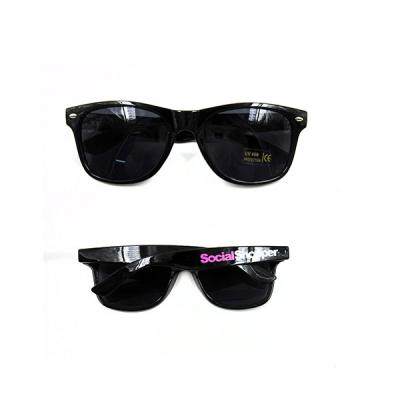 China Cheap Wholesale Custom Logo Sun Shade Sports Sun Glasses China Summer Neon Sun Glasses Retro for sale