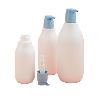 China Cosmetic Durable Using White Low Price 500ml Empty Reusable Spray Bottle Shampoo Bottle for sale