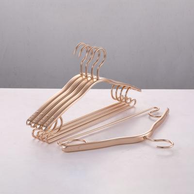 China New Classical/Postmodern Factory Supplying Portable Drying Rack Drying Rack Panty Hangers Metal Hanger For Supermarket for sale