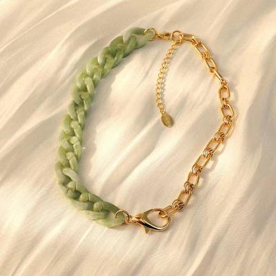 China FASHIONABLE Jade Half Chain Connected Buckle Cuban Thick Necklace Display Necklace Fashion Necklace for sale