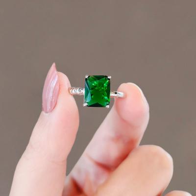 China Open Adjustable Vintage Diamond Zircon Ring Luxury Gold Plated Platinum Faux Emerald Ring for sale