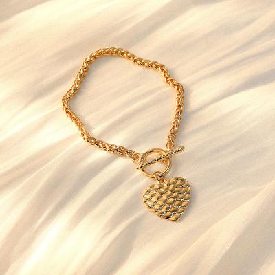 China Wholesale FASHIONABLE Charms Bracelet Luxury Gold Plated Bracelet Heart Pendant Chain Bracelet for sale