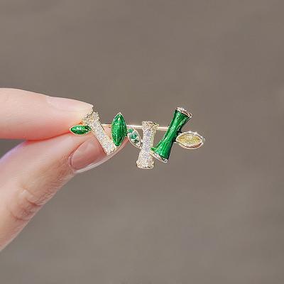 China Chinese new type durable green bamboo brooch simple design accessories brooch for sale