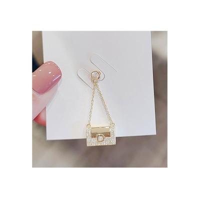 China Chinese style durable fashionable simulation small bag brooch women's temperament brooch for sale