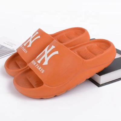 China New 2021 Trend Fashion Solid Color Slipper Women Man Women Graffiti Yeezy Summer Slides Eva Beach Slides Soft Anti-odor Slipper for sale