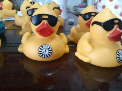 China Racing Floating Yellow Duck Number Printed , Personalised Rubber Bath Ducks Weighted for sale