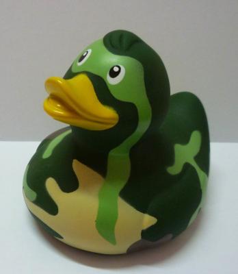 China 6P Free OEM PVC Floating Custom Rubber Ducks Army Military Camouflage Camo for sale