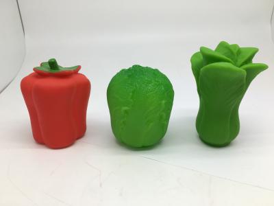 China Vinyl Vegetables Rubber Bath Toys Squeezing Sound Muti Colors / PMS Available for sale