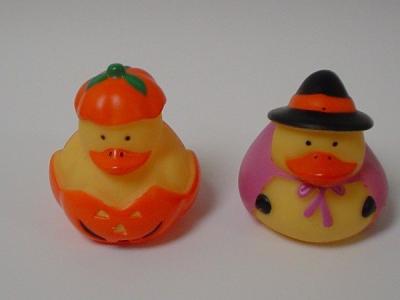 Cina Anatra di tema di Halloween del bambino di festa di gomma a 2 pollici morbida dell'anatra per il regalo di promozione in vendita