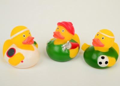 China Sport Theme Hockey Rubber Duck , Bath Plastic Weighted Ducks For Racing for sale