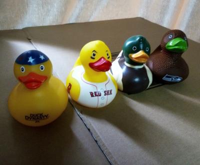 China Decorated Multi Colored Rubber Ducks , Eco Friendly Fun Bath Toys For Toddlers for sale