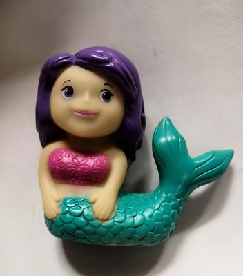 Cina Il giocattolo della sirena di nuoto/sirena svegli di Disney schizza i giocattoli di galleggiamento del bagno in vendita