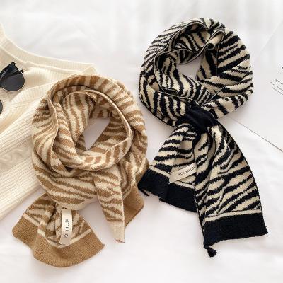 China Keep Warm Fashion Winter Student Versatile Wool Twill Knitted Scarf Women Cross Keep Warm Knitted Scarf for sale