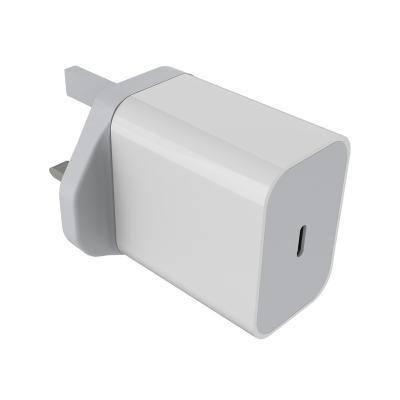 China Wholesale High Speed ​​UK Charger 18W 20W PD Type C Charger For iPhone 12 And Android Phone Travel Adapter for sale