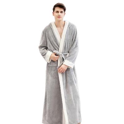 China New Mens Thermal Fleece Thermal Bathrobe Extra Long Thick Winter Bathrobe Warm Flannel Customized Mens Bathrobes for sale