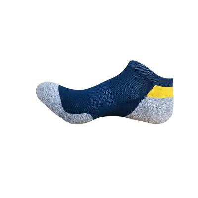 China KT2- breathable A0152 the best seamless padded running socks for sale