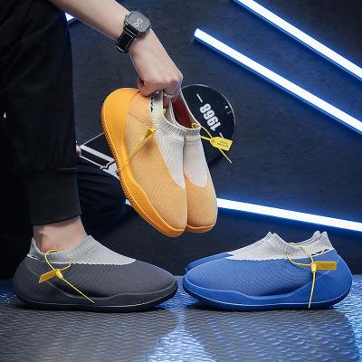 China Fashion trend shoes men's hot-selling new products, high quality non-slip sports shoes, breathable mesh running sneakers for men for sale