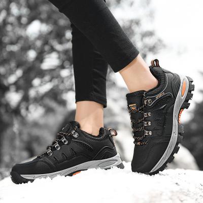 China Abrasion Resistance 2023 Hot Sale Outdoor Rise Male Casual Boots Leather Trim Boot Shoes Lace Up Cow Western Winter Shoes Men Warm Hiking Shoes Women for sale