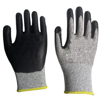 China Wear-Resistant and Oil-Resistant Construction Industrial Cut Nitrile Coating Anti Cut Glove Level 5 Safety Working Gloves for sale