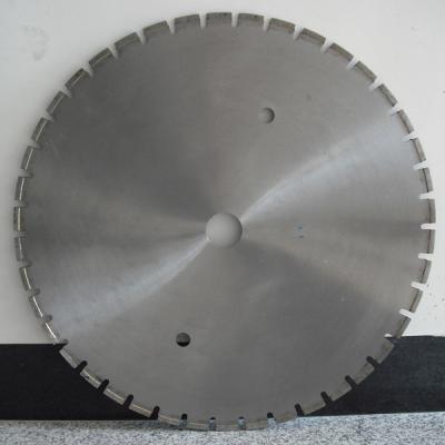 Cina 600mm Granite Marble Stone Cutting Diamond V Cut Circular Saw Blade / V Grooved Saw Blade in vendita