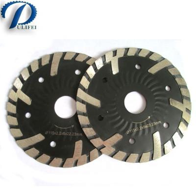 China Thick Protect Segment Small Turbo Dry Cutting Saw Blade For Granite Sandstone Segmented Saw Blade à venda