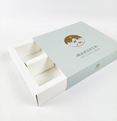 China Recyclable Custom Flat Pack Macaron Packaging Box Food Gift Box With Slide Sleeve for sale