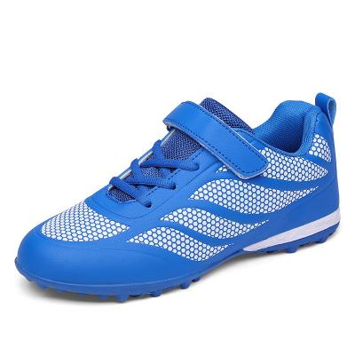 China Hot Selling Comfortable Girls Campus Sports Kids Popular Breathable Lightweight Soccer Shoes for sale