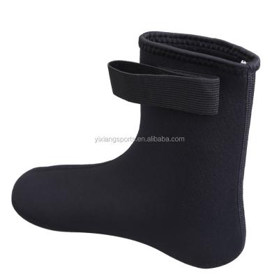 中国 Durable 3mm Neoprene Swimming Socks For Water Sports Socks Diving Snorkeling Boots 販売のため