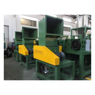 China DS1800 Plastic Double Shaft Shredder Machine 300 - 400 kg/h Environmental Protection for sale