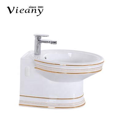 China Craftsman Vieany brand luxury golden wall-hung toilet suitable for hotel villa apartment for sale