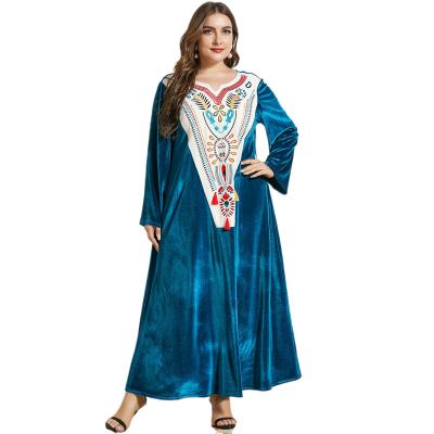 China Cheap Islamic Muslim Long Embroidery Muslim Clothing Plus Size Dress Plus Size Pleuche Middle East Kaftan for sale