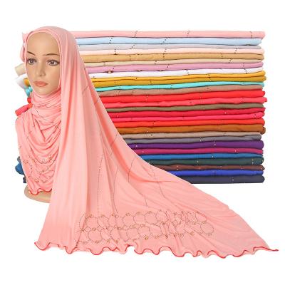 China Wholesale Online Muslim Hijab Scarf Women Islamic Hijab Clothing 28 Colors Polyester Scarf Rhinestone Hijab for sale