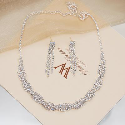 China CLASSIC Wholesale Luxury High Quality Crystal Wedding Fine Jewelry Set Pearl Necklace and Earrings Ladies Engagement Jewelry Sets for sale