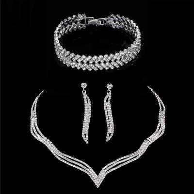 China 2022 CLASSIC Set High Quality Fine Wedding Pearl Necklace Ladies Engagement And Earrings Bracelet Other Jewelry Sets for sale