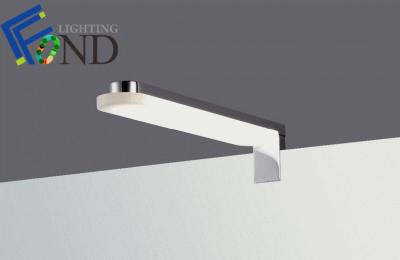 Chine SMD2835 a mené les miroirs lumineux par salle de bains légère de miroir pour les chambres à coucher 3000 - 6500K à vendre