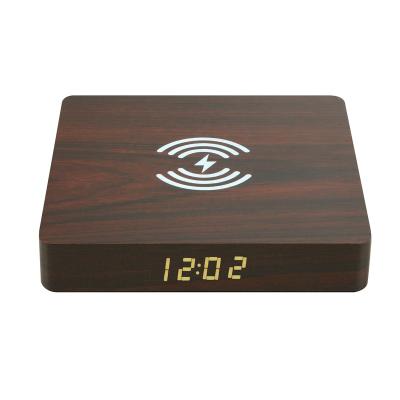 China MP3/MP4 Player 2021 Wooden Wireless Charger 2 In 1 Bedroom Fast Phone Alarm Clock 10W Wireless Charger for sale