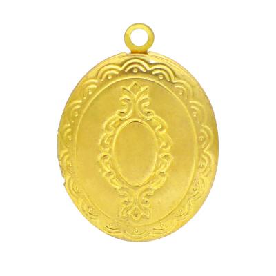 China CLASSIC Raw Brass Oval Type 11 32 Patterned Photo Pendant Blank Factory Supply Photo Frame Pendant Necklace Pendant Hinge for sale