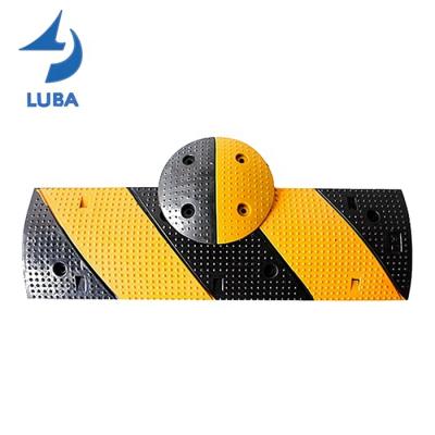 China Durable 1000X300X50Mm Road Safety Speed ​​Bump Driveway Deceleration Zone Limited Speed ​​Bump for sale