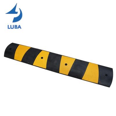 China Custom Durable 1830X300X60Mm School Shopping Mall Road Pad Road Protection Speed ​​Black Yellow Portable Rubber Bump for sale