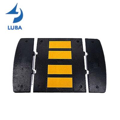 China Durable 500X600X30Mm Portable Rubber Speed ​​Breaker Speed ​​Bump Bump for sale