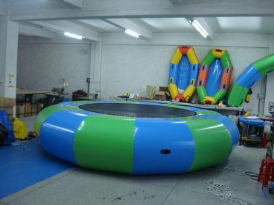 China Van het de Uitsmijter Springende Bed van de water het opblaasbare Trampoline Opblaasbare het waterpark Drijven Te koop