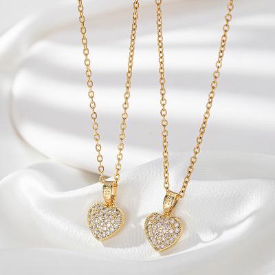 China Custom Logo Design Wholesale Fashion Gold FASHION Zirconia Jewelry Love Heart Shape Necklace Love Heart Necklace for sale