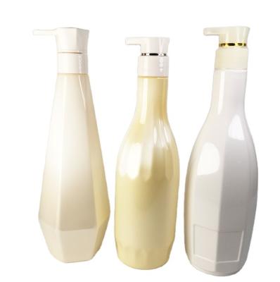 China Custom Screen Printing Hair Oil Packaging Shampoo Bottle Pet Cosmetic Outdoor Handling Bottle for sale