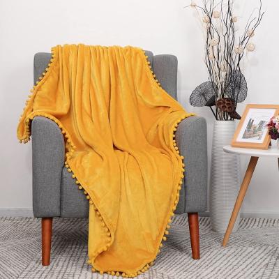 China Inyahome Portable Warm Cozy Throw Blanket with Pompom Fringe Soft Cozy Blanket for Couch Sofa Bed Camping Travel Home Decor for sale