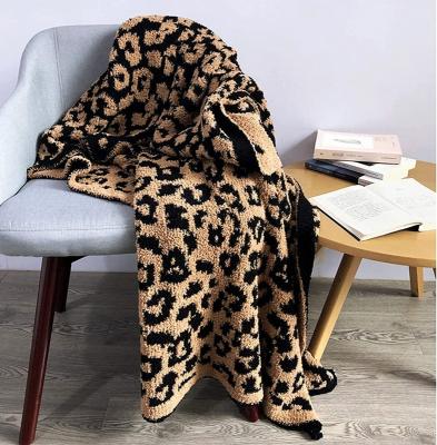 China Inyahome Portable Decorative Throw Cozy Knitted Luxury Leopard Printed Super Soft Cozy Warm Plush Blanket Fleece Plush Throws For Couch for sale