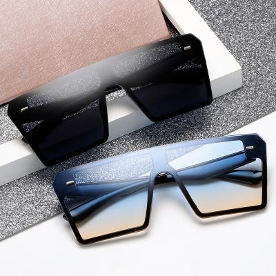 China Fashion sunglasses 2021 luxury custom made oversized frame sunglasses men and women wholesale high quality retro fashion square oversized sunglasses for sale