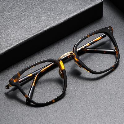 China Can be equipped with glasses 2021 glasses frame small oval frame transparent glass glasses pure titanium frame men's retro ultra light for sale